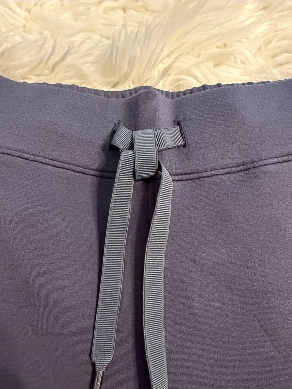 SPANX Navy Drawstring Athletic Shorts size M BNWOT - Picture 2 of 8